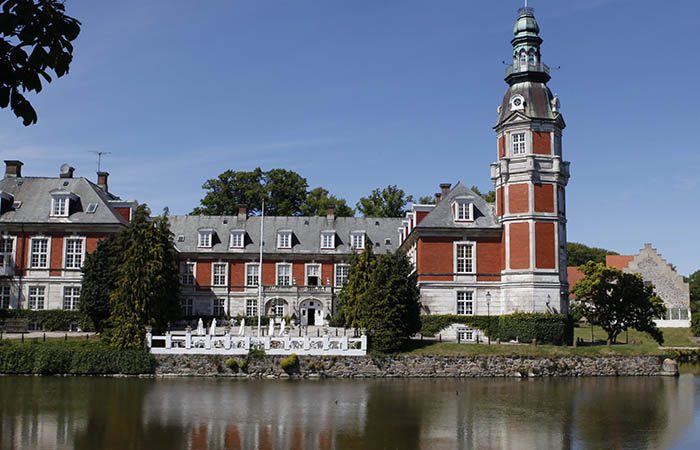 hvedholm slotshotel