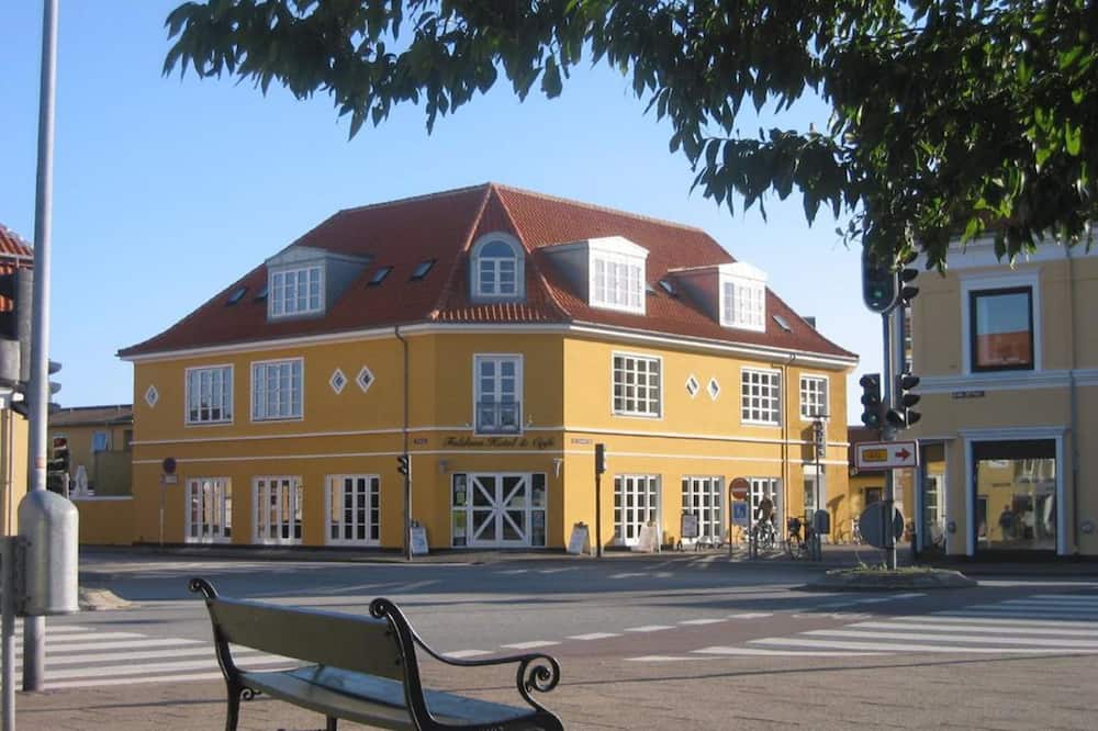 Foldens Hotel
